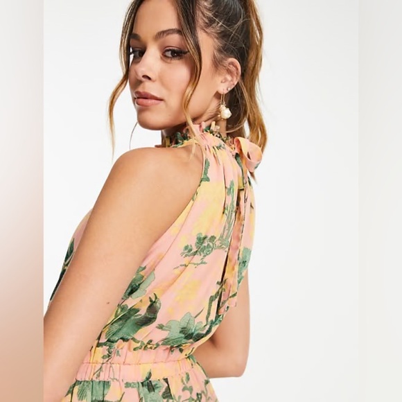 ASOS DESIGN Maternity Chiffon Gathered Waist Halter Jumpsuit In Floral Print 12 - Picture 3 of 11